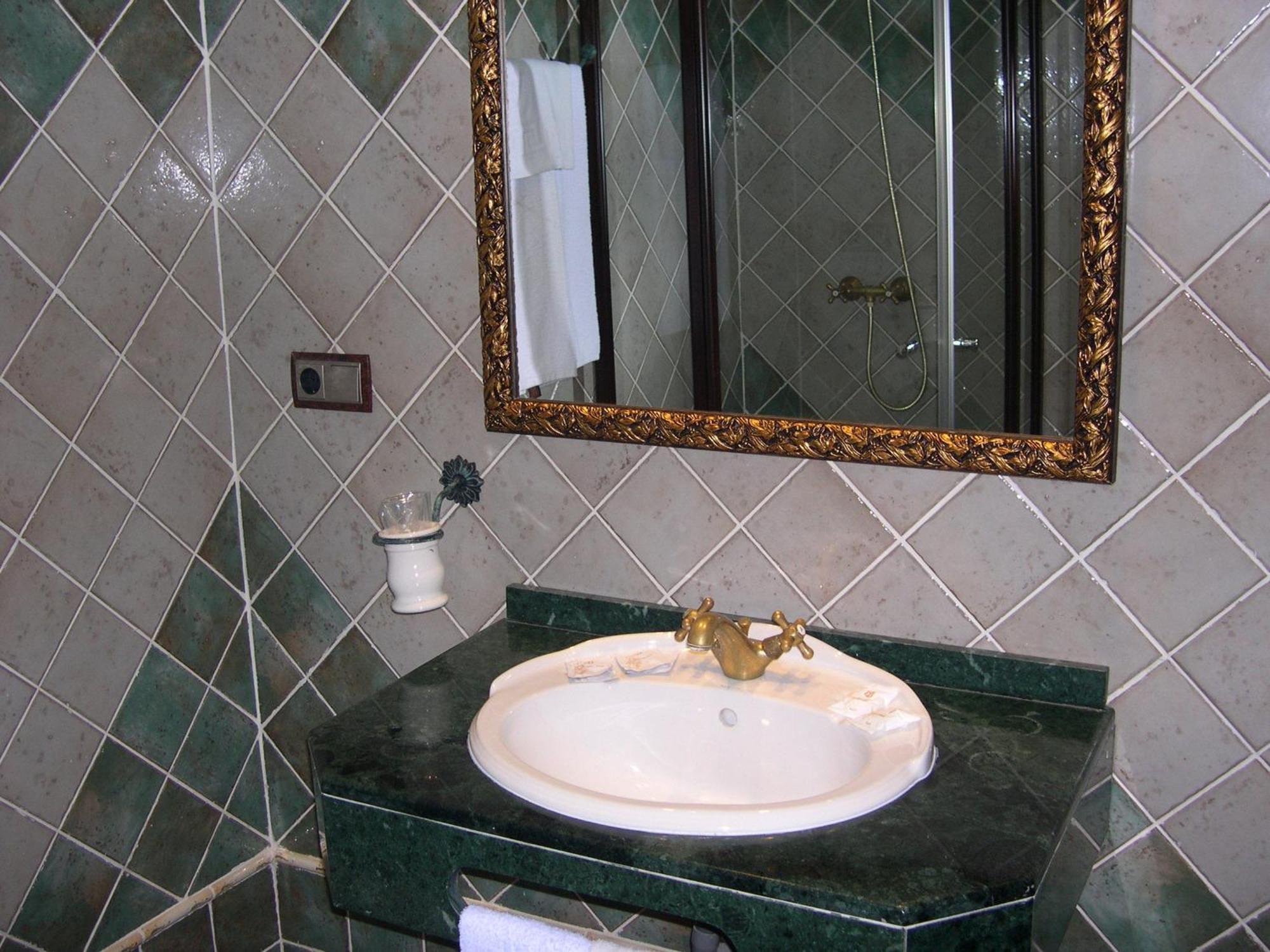 Hotel El Doncel Atarfe Habitación foto